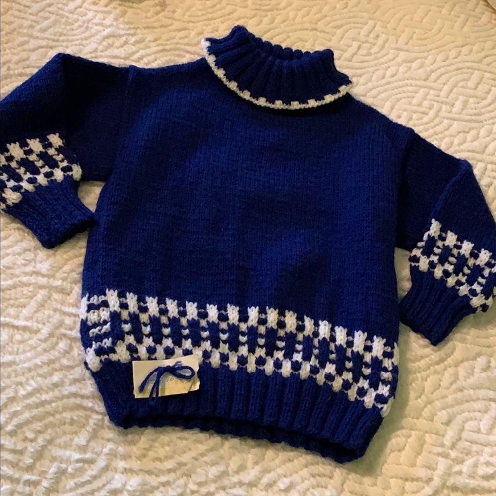 NWT Girls handmade sweater — size 8- 10